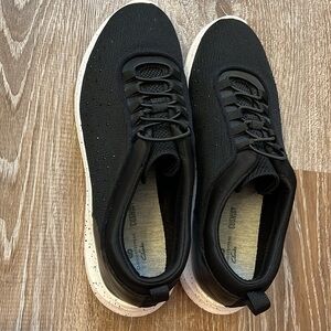 Cloudsteppers by Clark Women Black Sparkly Shoes size 9